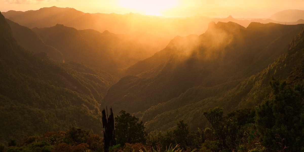 Pinnacles sunrise, NZ